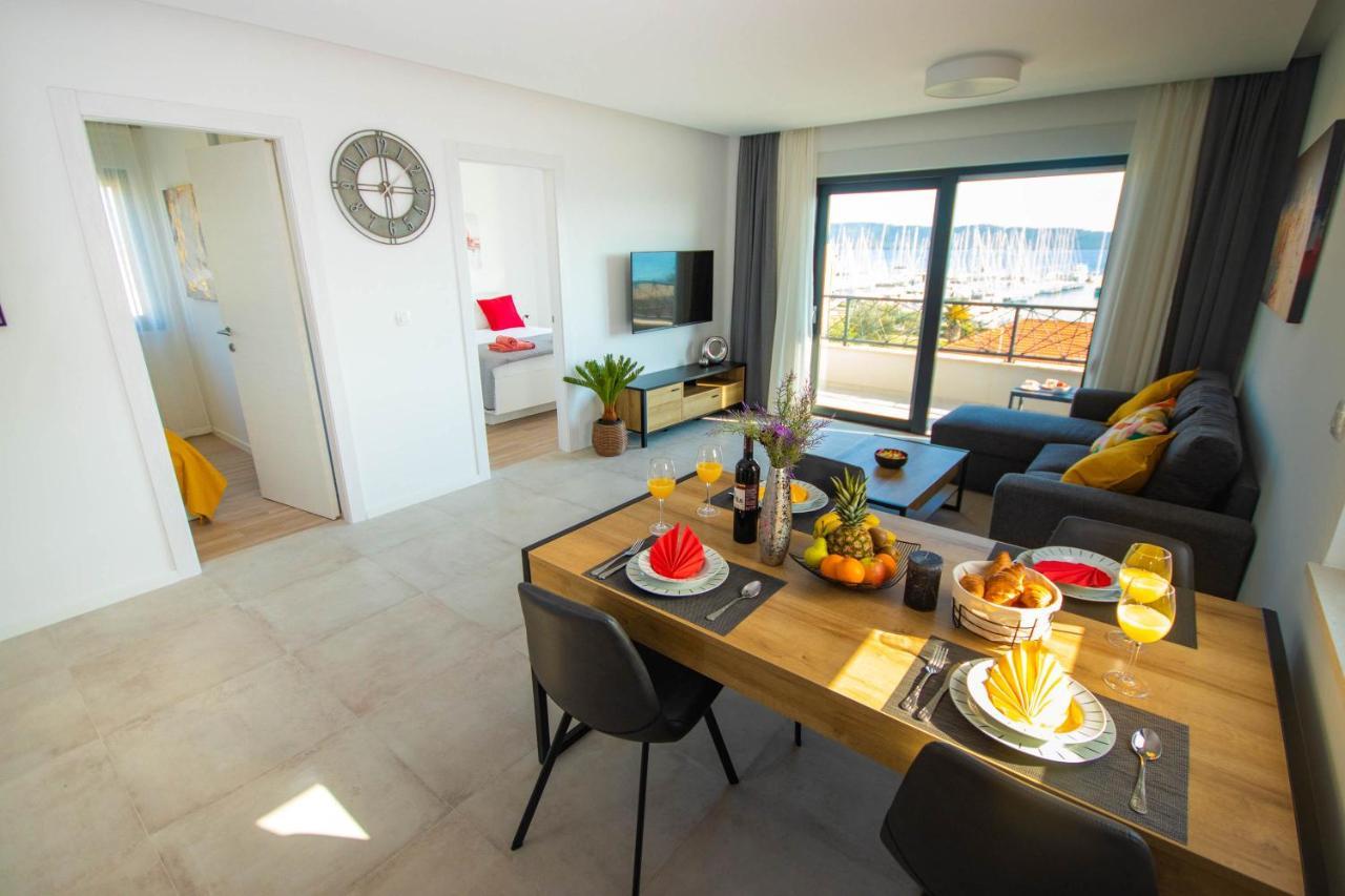 Apartmani Le-Lu Kaštela Extérieur photo