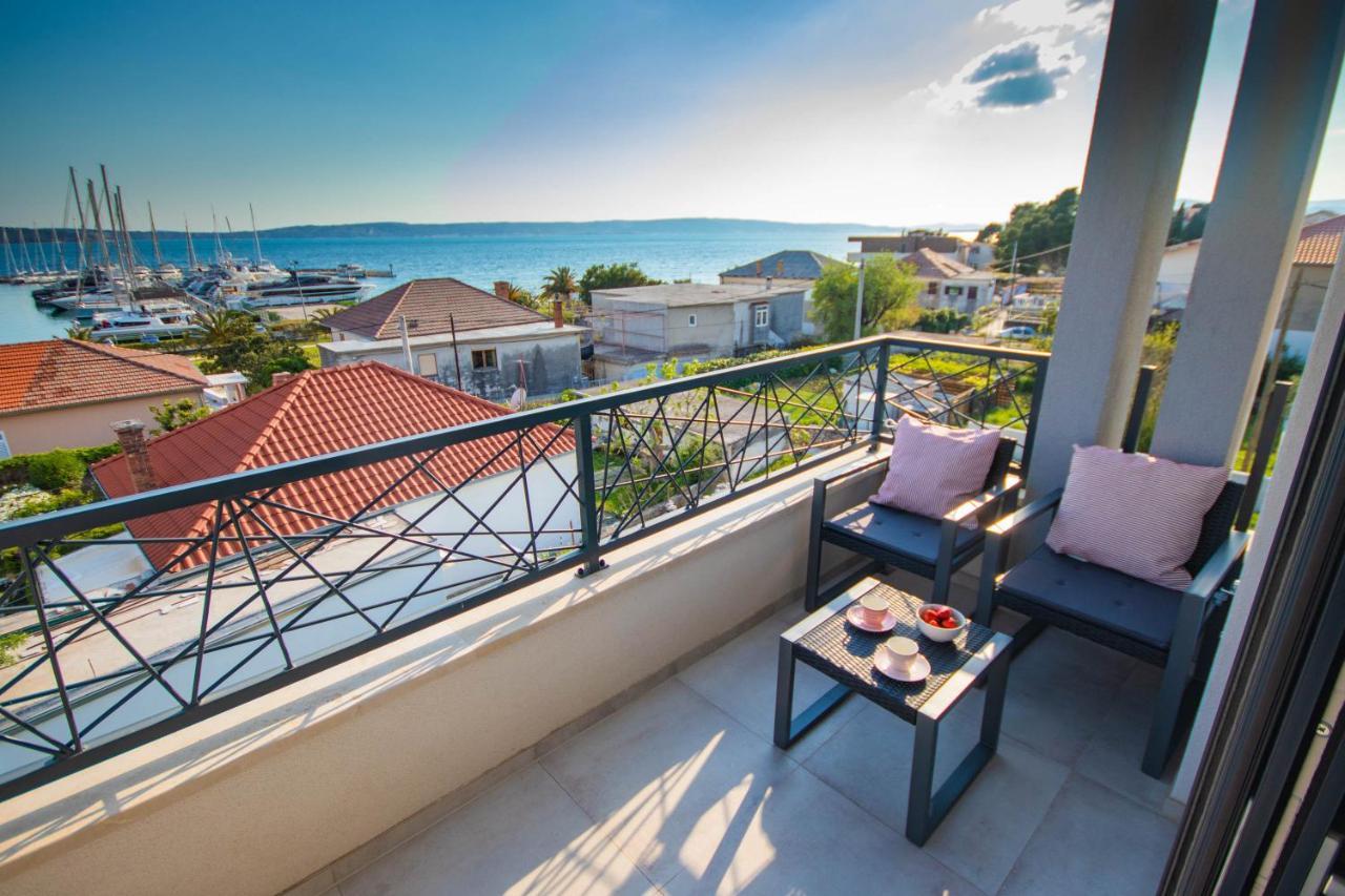 Apartmani Le-Lu Kaštela Extérieur photo
