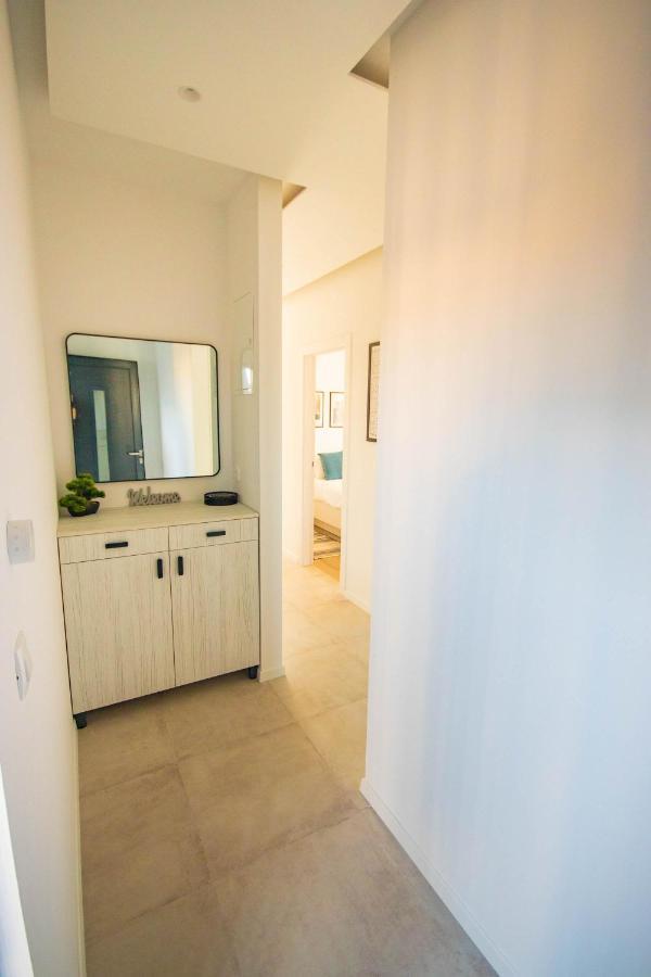 Apartmani Le-Lu Kaštela Extérieur photo