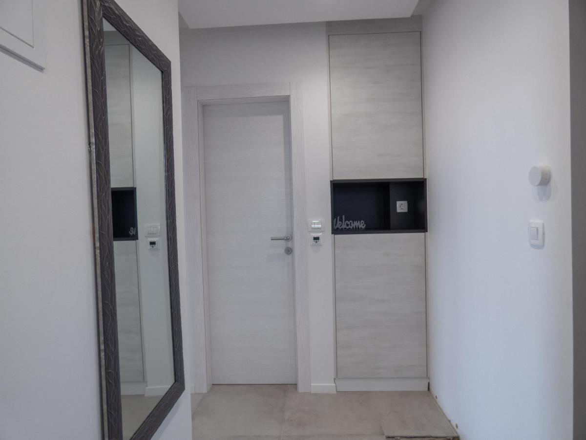 Apartmani Le-Lu Kaštela Extérieur photo